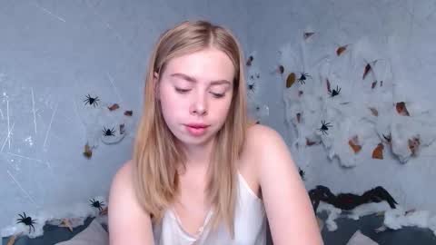 Snapshot of sofia_here chatting on 13, 10, 2025 Sofia here online show from 13, 10, 2025
