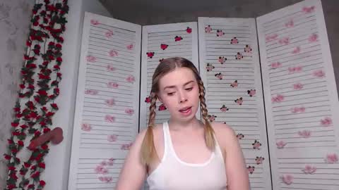 Snapshot of sofia_here chatting on 25, 11, 2025 Sofia here online show from 25, 11, 2025