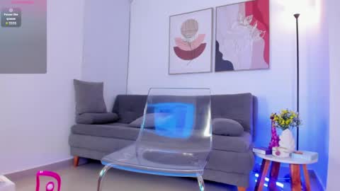 Sofia Jo                                                                                            IG sofisj023 online show from 7, 4, 2026