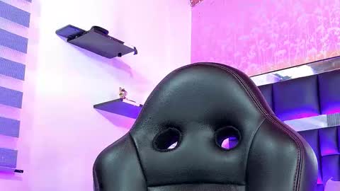 Snapshot of sofia_martinn chatting on 17, 10, 2025 Sofia online show from 17, 10, 2025