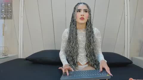 Sofia Mercer online show from 21, 5, 2026