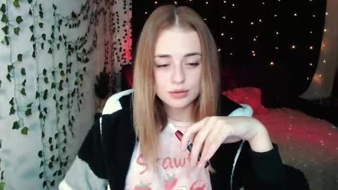 Snapshot of sofia_rosemary chatting on 1, 10, 2025 sofia_rosemary online show from 1, 10, 2025