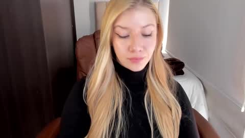 Snapshot of sofia_woodss chatting on 29, 12, 2024 Sofia online show from 29, 12, 2024