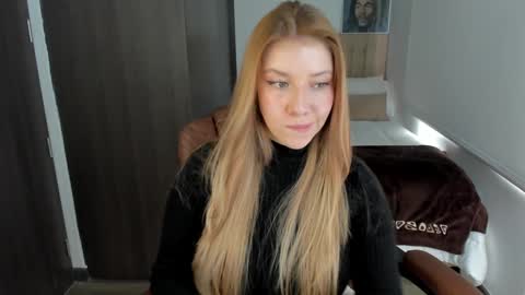 Snapshot of sofia_woodss chatting on 13, 1, 2025 Sofia online show from 13, 1, 2025