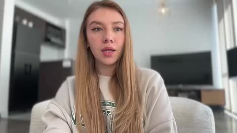 Snapshot of sofia_woodss chatting on 18, 1, 2025 Sofia online show from 18, 1, 2025