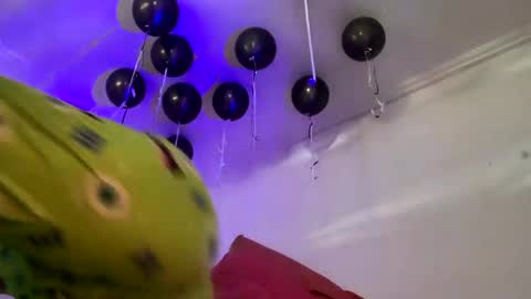 Danna Sofia online show from 1, 12, 2024