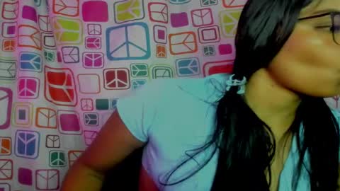 Danna Sofia online show from 8, 3, 2025