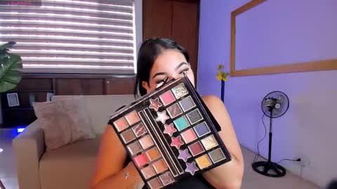 Sofia caramel online show from 22, 12, 2025