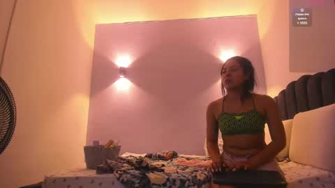 Snapshot of sofiaclaus_19 chatting on 5, 1, 2025 Sofia online show from 5, 1, 2025