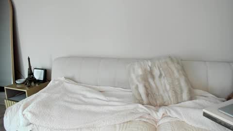 SOFIA   online show from 10, 2, 2026