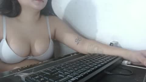 sofiaslovesfuck online show from 30, 9, 2025