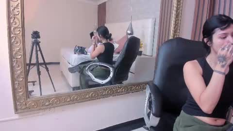 sofiathoompson online show from 28, 6, 2026