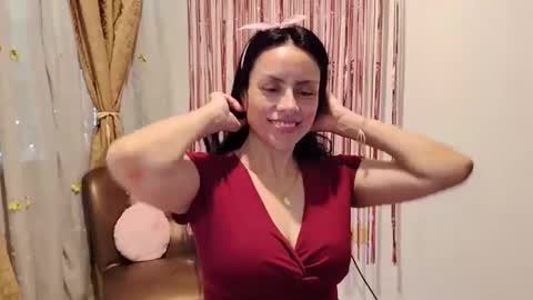 Sofi Bella online show from 24, 9, 2025