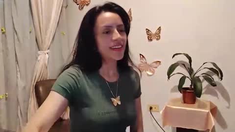 Sofi Bella online show from 19, 10, 2025