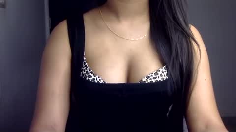 Snapshot of sofie_diva chatting on 14, 1, 2025 divya online show from 14, 1, 2025