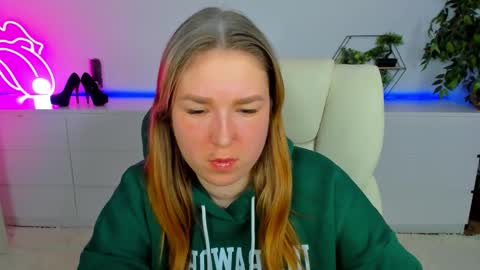 Snapshot of sofii_darling chatting on 19, 2, 2026 sofii_darling online show from 19, 2, 2026