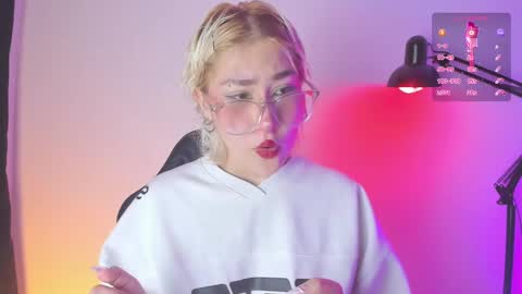 Snapshot of sofii_uwu_ chatting on 19, 2, 2025 Sofii  online show from 19, 2, 2025