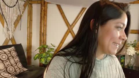 Snapshot of sofiia_diaz_ chatting on 13, 11, 2025 Sofi online show from 13, 11, 2025