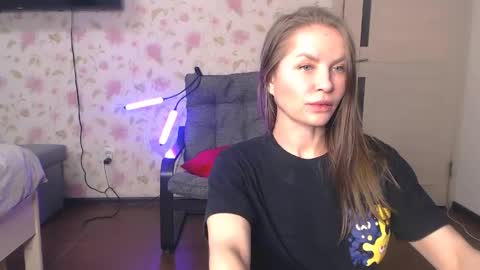 Snapshot of sofiyaruch chatting on 26, 5, 2026 Kaitbrunette and SofiblondeWelcome room Private is Open Make us happy online show from 26, 5, 2026