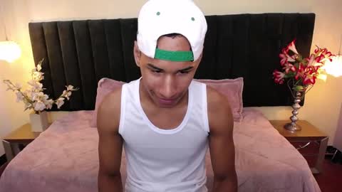 Cam and Amy online show from 25, 10, 2025