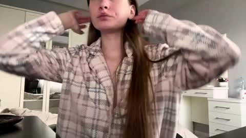 Snapshot of softlygirl chatting on 1, 2, 2026 softlygirl online show from 1, 2, 2026