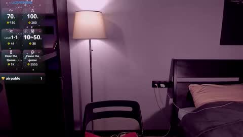 Snapshot of softt_kitty chatting on 14, 11, 2025 Emily online show from 14, 11, 2025