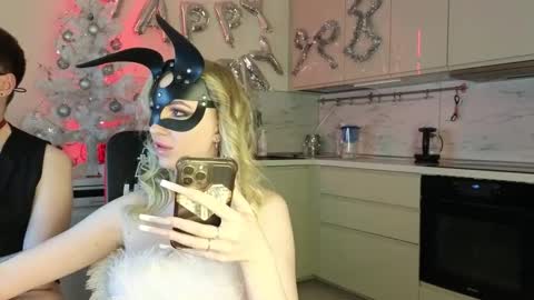 SOFYandMIKE online show from 6, 1, 2026