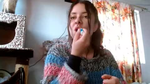 Snapshot of soka_lovers_04_ chatting on 13, 11, 2025 Sofia online show from 13, 11, 2025