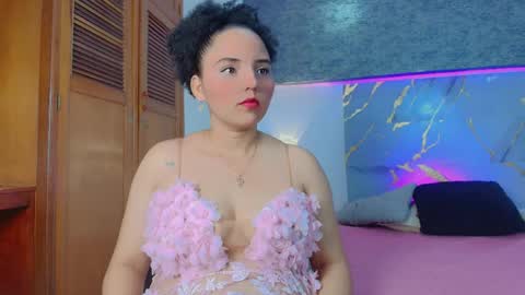 Snapshot of sol__latina chatting on 10, 5, 2026 Sol Latiana online show from 10, 5, 2026
