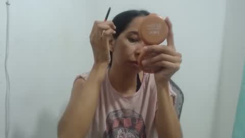 Snapshot of sol_lucia chatting on 28, 11, 2025 Sol lucia online show from 28, 11, 2025