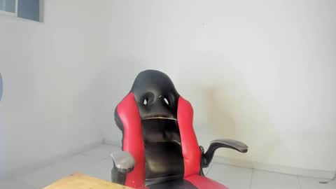 Moonie  online show from 22, 10, 2025