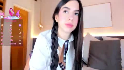 Sol Avelar online show from 23, 10, 2025