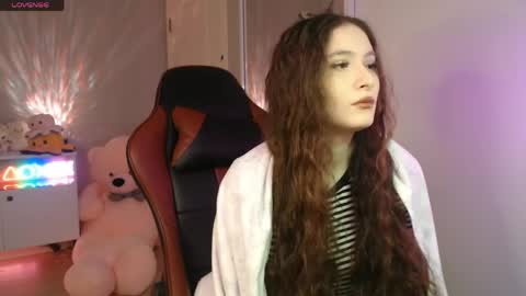 Snapshot of solitudebby chatting on 15, 4, 2026 Becky online show from 15, 4, 2026