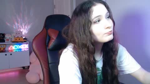 Snapshot of solitudebby chatting on 25, 4, 2026 Becky online show from 25, 4, 2026