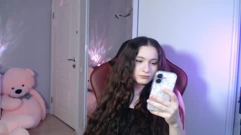 Snapshot of solitudebby chatting on 6, 5, 2026 Becky online show from 6, 5, 2026