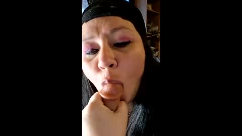 Snapshot of sologirl81 chatting on 3, 2, 2026 sologirl81 online show from 3, 2, 2026