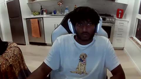 solo online show from 5, 1, 2025