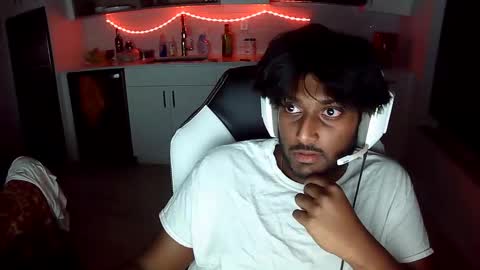 solo online show from 6, 1, 2025