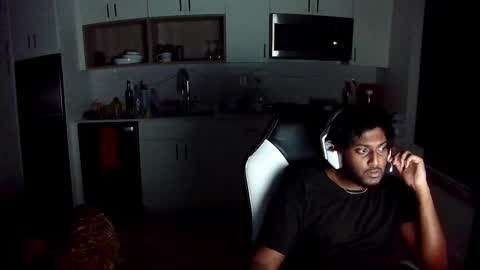 solo online show from 27, 1, 2025