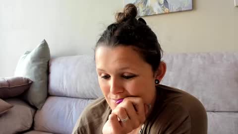 SomeonesDay online show from 6, 4, 2026