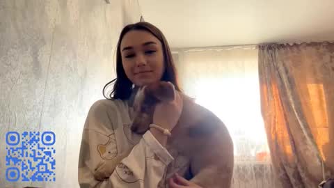 Hello My name is Jane  im new model here and little but shy but curious. online show from 30, 10, 2025