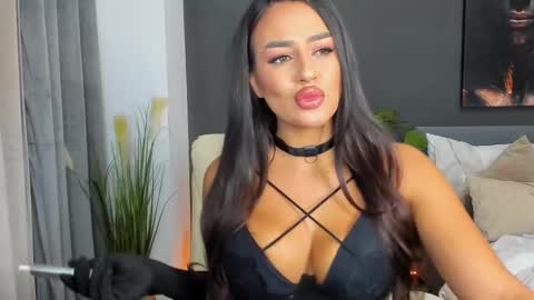 Sonia  Rey online show from 12, 9, 2025