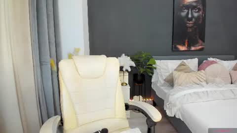 Sonia  Rey online show from 20, 7, 2026