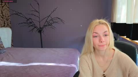 Snapshot of sonnysofia chatting on 4, 5, 2026 Sonya online show from 4, 5, 2026