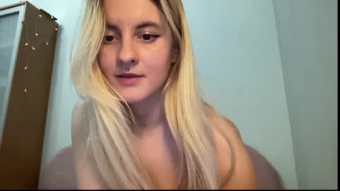 Sonya online show from 19, 2, 2025