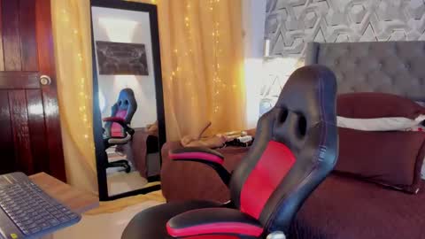 sophie online show from 18, 9, 2025