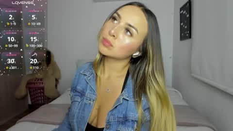 Snapshot of sophi_moreno chatting on 10, 7, 2026 Sofi online show from 10, 7, 2026