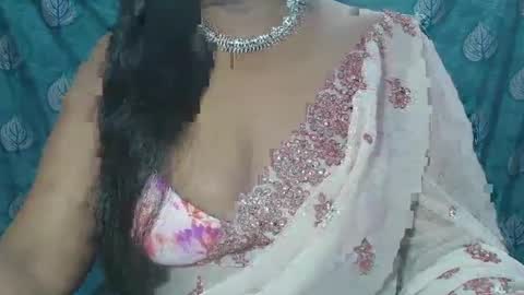 Snapshot of sophia_indian chatting on 4, 2, 2025 Sophia Tamil online show from 4, 2, 2025