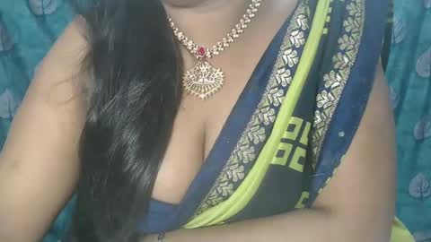 Snapshot of sophia_indian chatting on 6, 2, 2025 Sophia Tamil online show from 6, 2, 2025