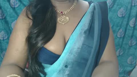 Snapshot of sophia_indian chatting on 8, 3, 2025 Sophia Tamil online show from 8, 3, 2025